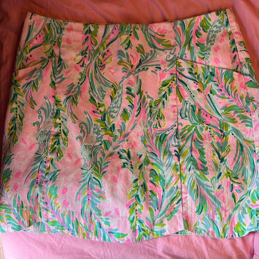 Lilly Pulitzer skort size 6 Great condition